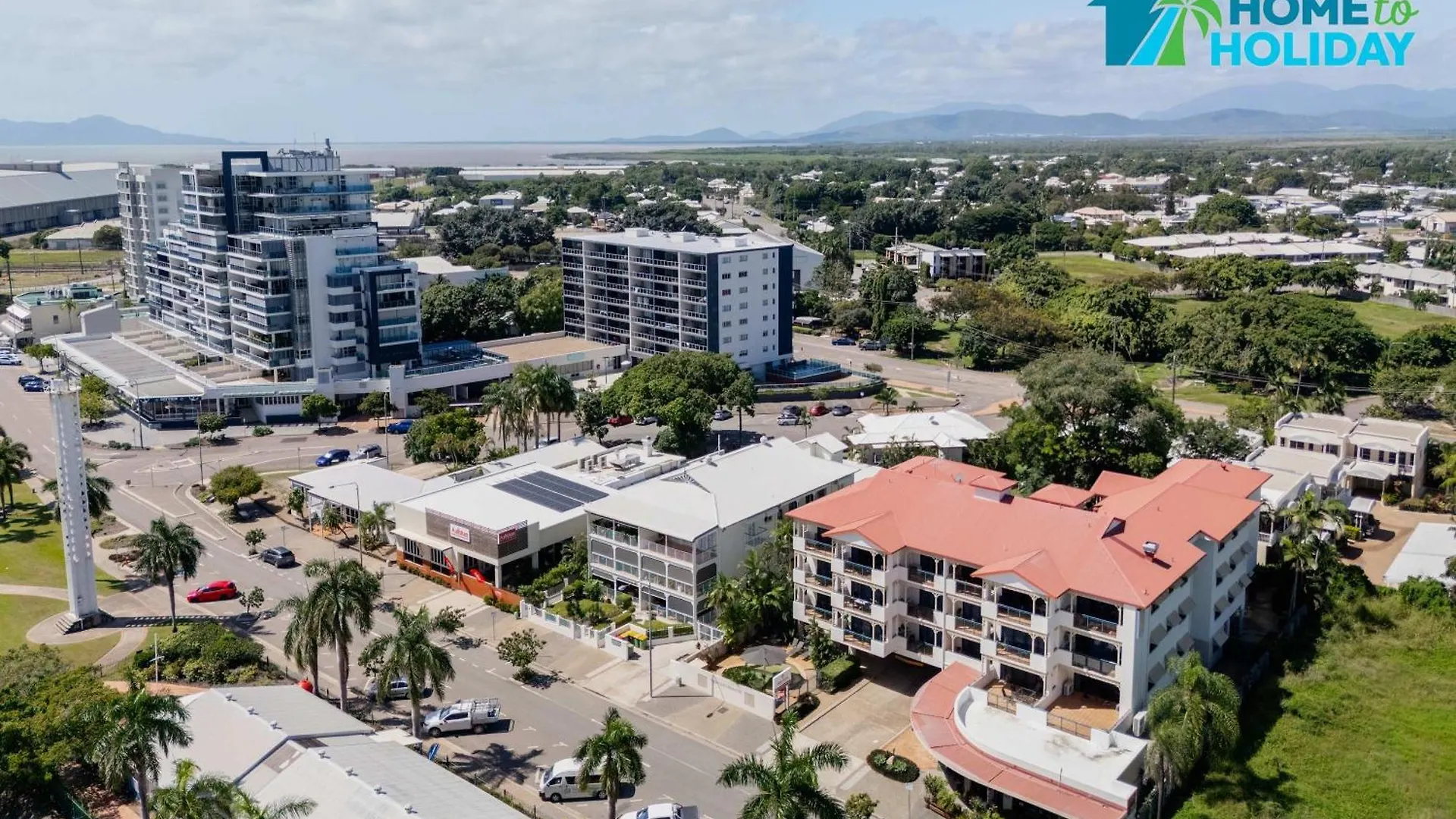 Perfect Position For City And Stadium Access Townsville Australia
