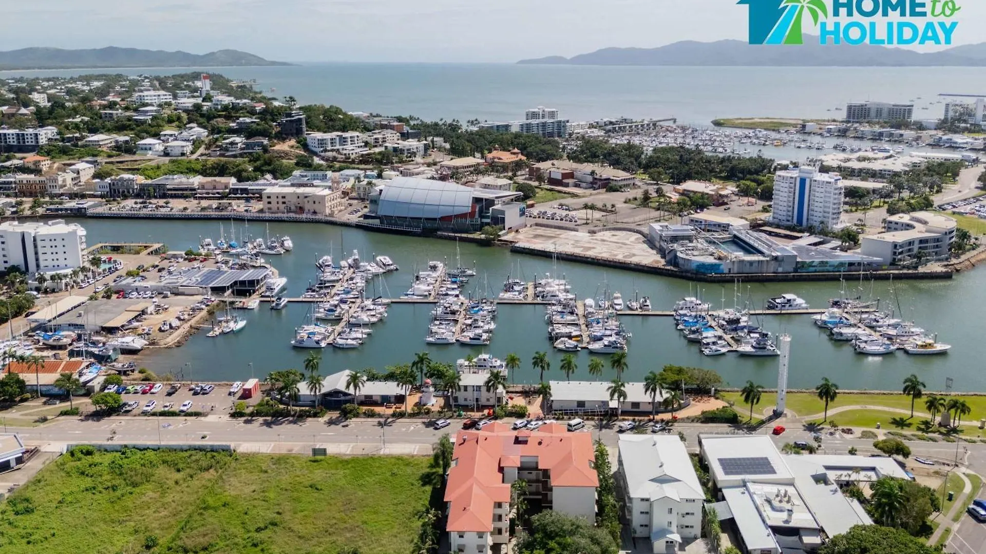 Apartment Perfect Position For City And Stadium Access Townsville Australia